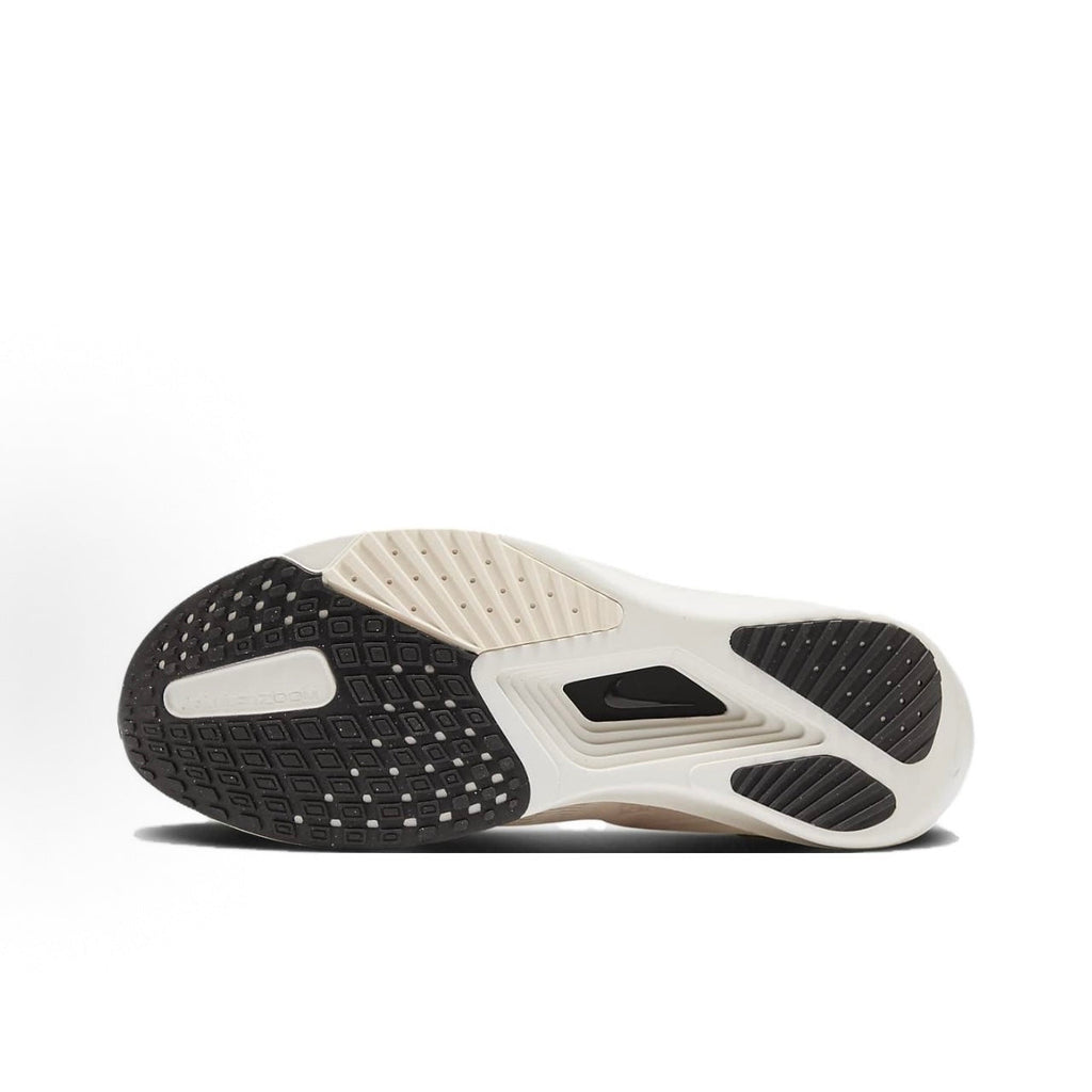 Nike Rival Fly 4 – Unisex – Beige