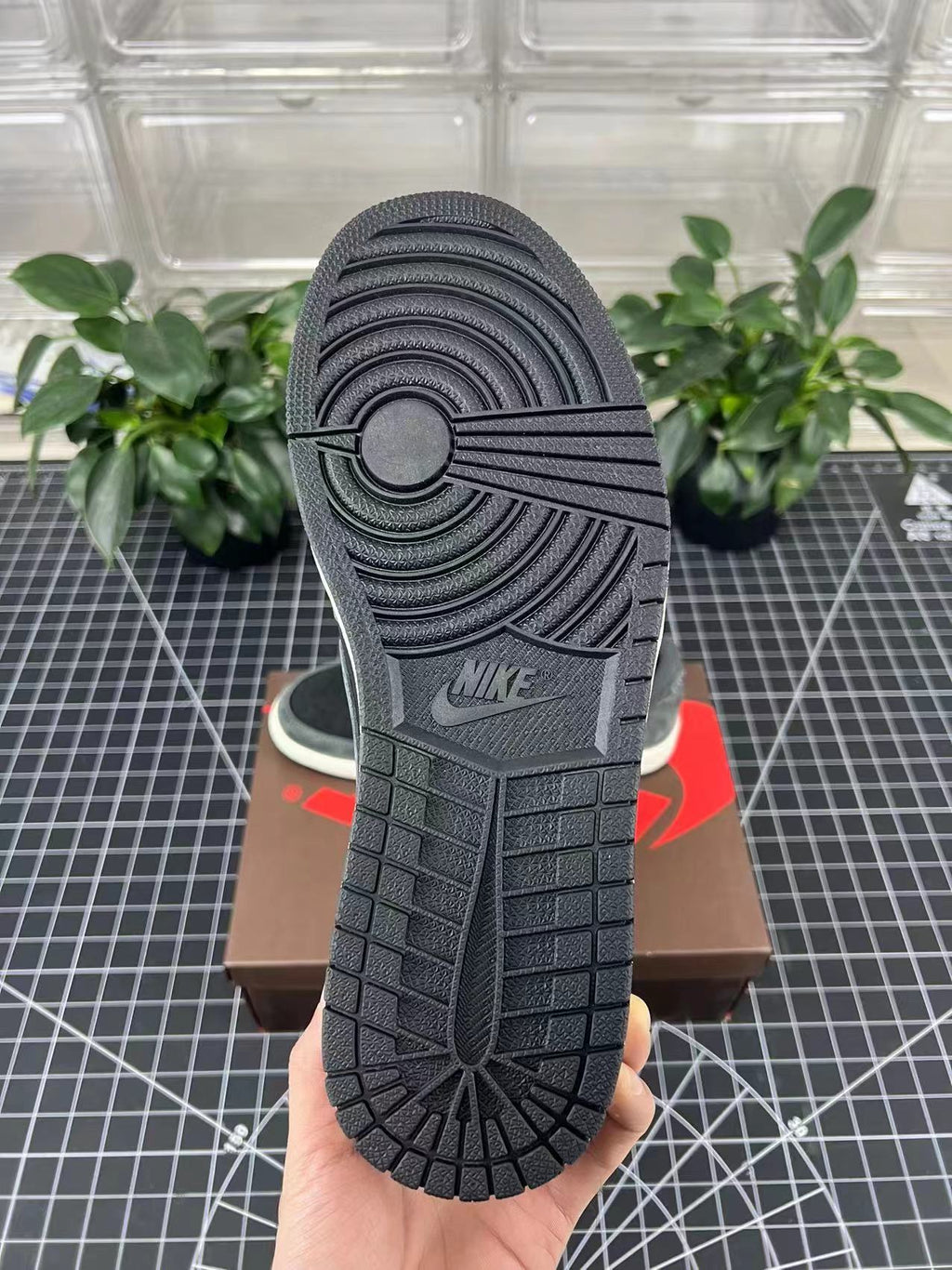 AJ1 Low Travis Scott Reverse Phantom Grey