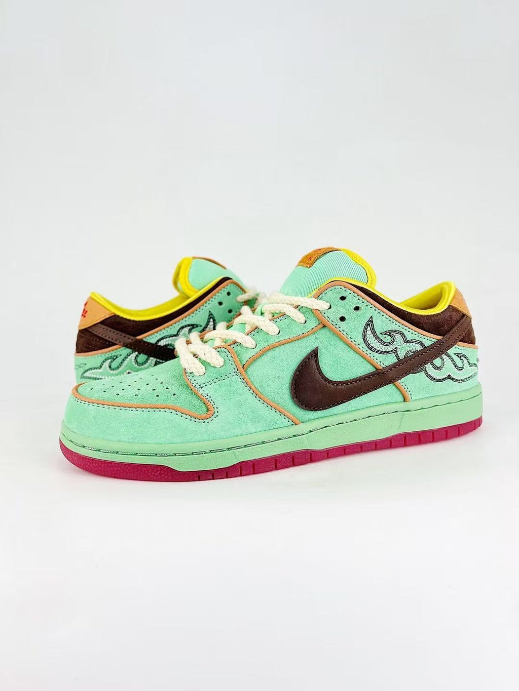 SB Dunk X Rodeo